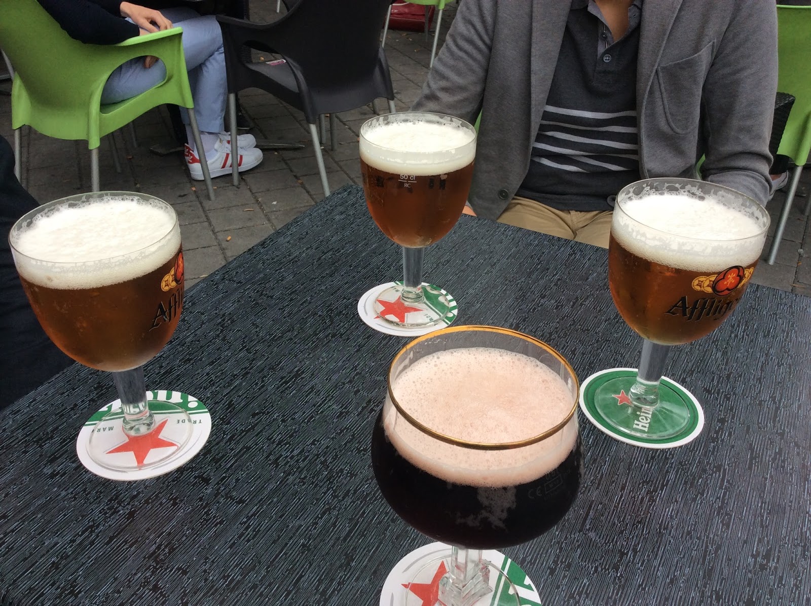 ベルギーが近いのでビールで乾杯!