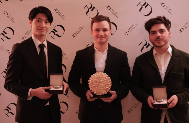賞を獲得した3名の選手(左から新田 雄大氏、アベル・ネソン氏、アクセル・ルベランジェ氏)