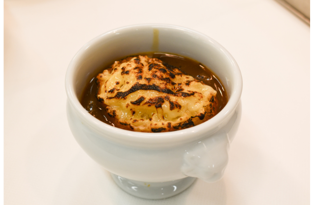 オニオングラタンスープ、サンレミーブランデー風味