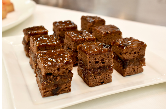 コンフィ ド フリュイオテ/モワルー ファソン ケーク